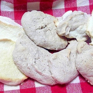 余った卵白とアーモンドパウダーで作る簡単クッキー
